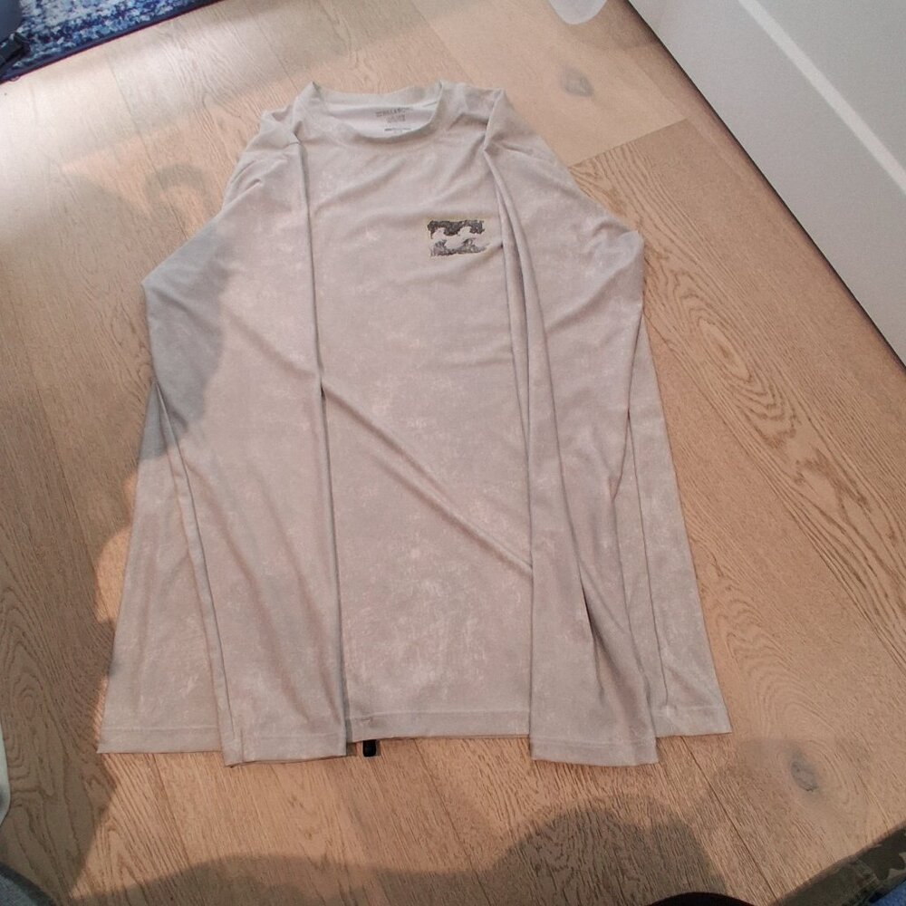 Men's quicksilver swim shirt